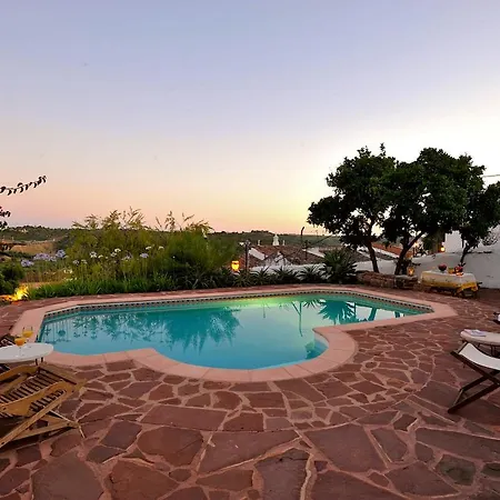 別荘 Quintal Do Castelo *