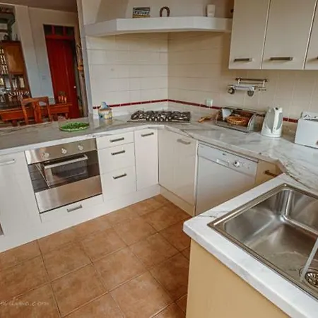 Quintal Do Castelo * Silves